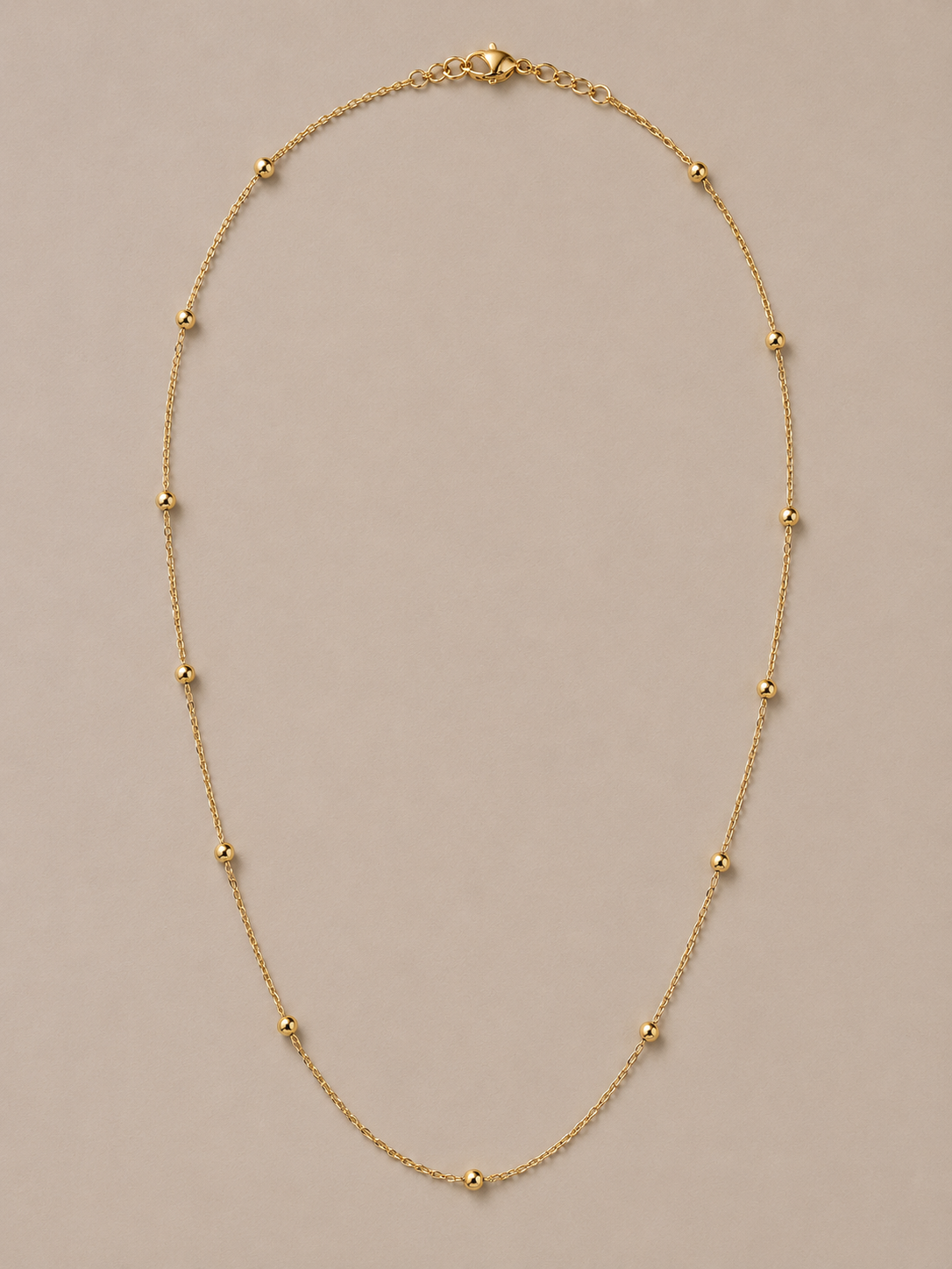 Collar de oro
